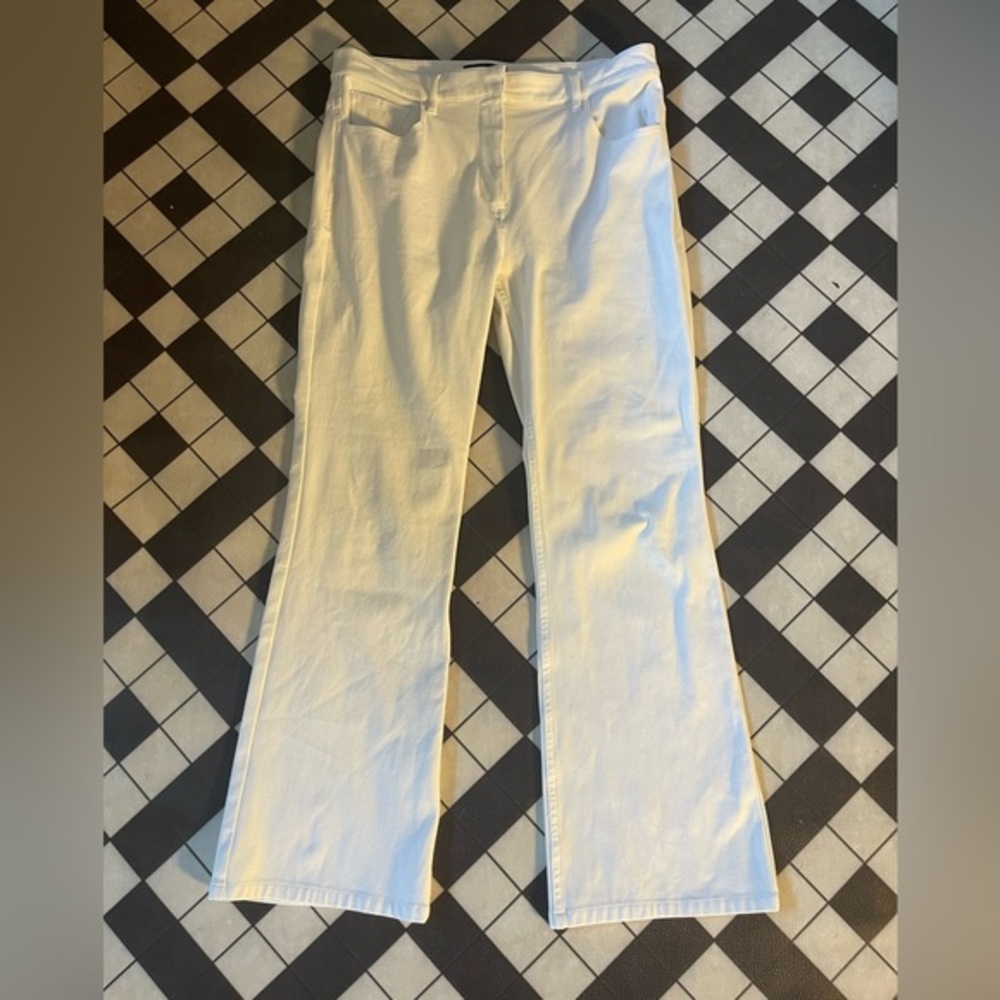 Theory White High Rise Flared Cropped Pants Size 2